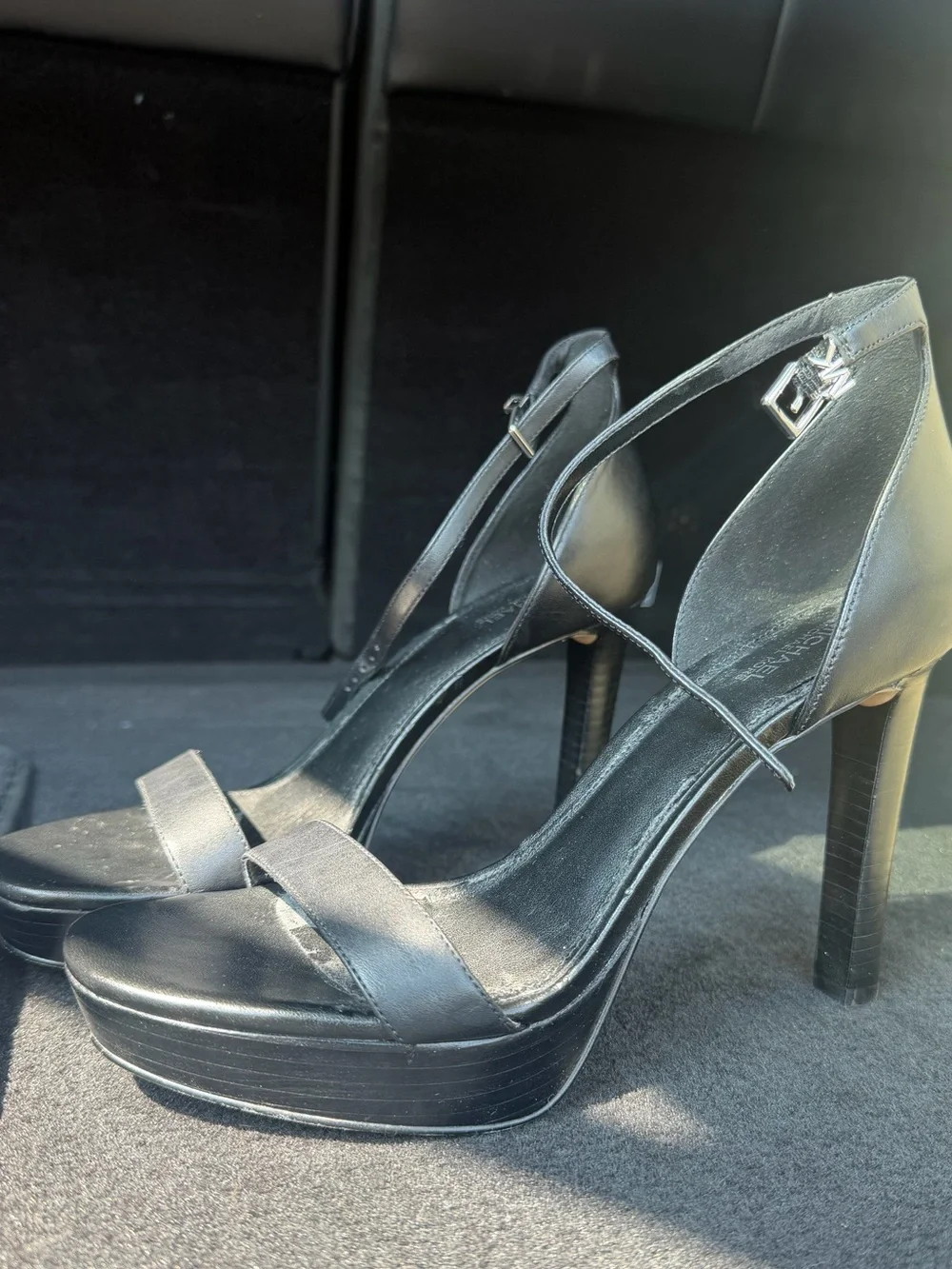 New women's Michael Kors 8.5 Black Ankle-Strap Platform Heel Sandals